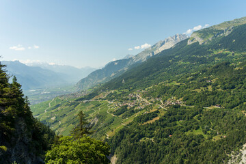 Vue sur les montagnes suisses