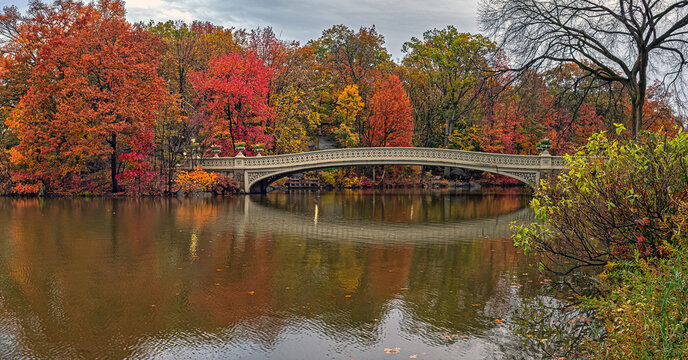 Bow bridge in late autumn