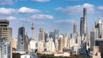 Fototapeta premium Shanghai Skyline with Oriental Pearl Tower and Modern Skyscrapers, China