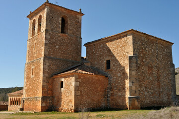 Fototapeta premium iglesia de san miguel arcangel en Andaluz. Soria.España