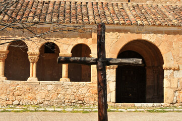 Obraz premium iglesia de san miguel arcangel en Andaluz. Soria.España