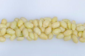Pigeon Peas: Explore the authentic taste of Caribbean cuisine with versatile pigeon peas. Enjoy these protein-rich, low-fat legumes in a variety of dishes.