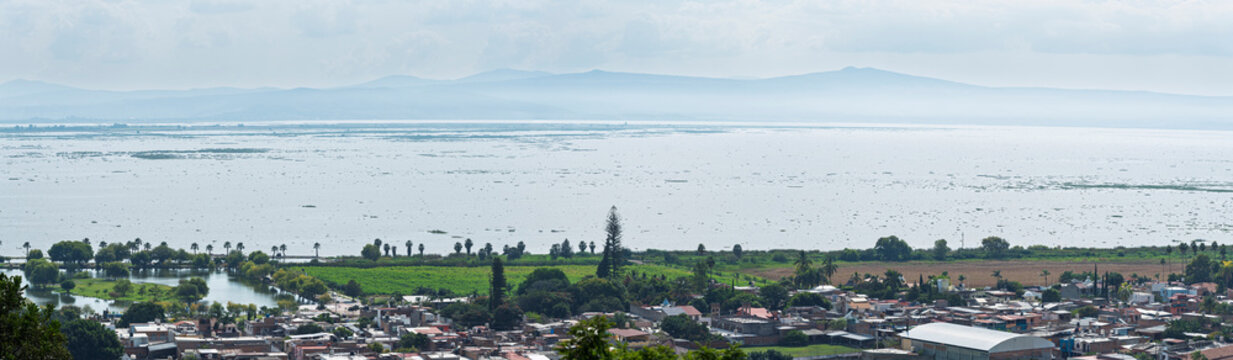 jamay, riviera, chapala, lago, panoramica, ciudad, viajando, panorama, costa, bajel, impresiones, paisaje, orilla, nube, puerto, arquitectura, barca, paisaje urbano, poblado, edificio, naturaleza