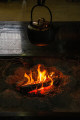 囲炉裏と鉄瓶