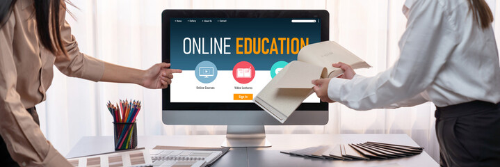 E-learning website with brisk sofware for student to study online on the internet network