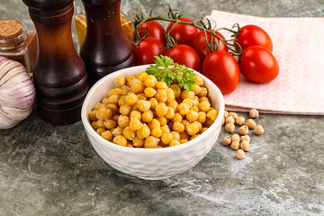 Canned chickpea in the bowl