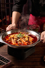 A classic dish in Chinese restaurants: Beef offal hot pot