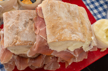 sandes de presunto com queijo