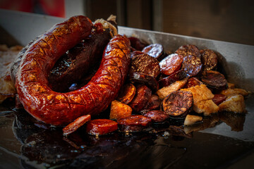  Streaked chorizo ​​to be cooked