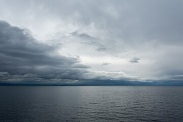 Obraz premium Lac de Constance sous un ciel nuageux