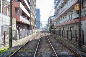 Naklejka premium 街中の線路