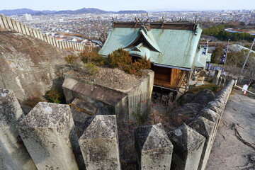 石の宝殿　 生石神社