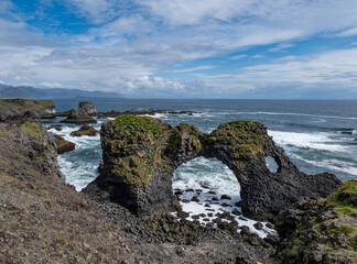 Obraz premium Gatklettur basalt rocks in atlantic ocean in Iceland