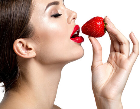 Moment gourmand &ndash; Femme savourant une fraise fra&icirc;che &ndash; Style moderne et raffin&eacute; &ndash; PNG Isol&eacute;