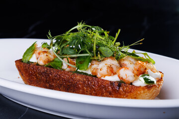 Delicious shrimp toast on rye bread: a healthy breakfast