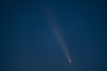 Stunning Astronomical Capture: Bright Comet C/2023 A3 (Tsuchinshan–ATLAS) Shines in the Deep...