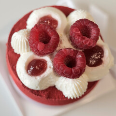 création de dessert aux framboises
