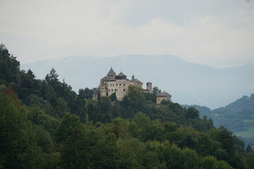 Schloss Pr&ouml;sels in V&ouml;ls am Schlern