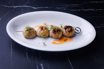 Crispy Meatball Skewers With Sauce