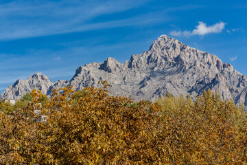 Demirkazık Peak in Niğde Province. Autumn in the Aladağlar Mountains. One of Türkiye's most famous and popular mountain ranges for outdoor sports and mountaineering.