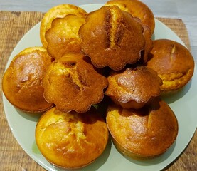 Petites Brioches