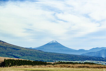 Fototapeta premium 秋の霧ヶ峰からの富士山
