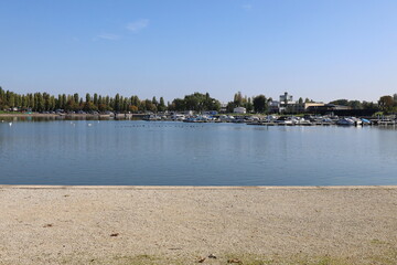 Le port de Dienville, port de plaisance sur le lac d'Amance, village de Dienville, département de l'Aube, France