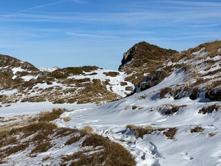 Accelerated melting of fresh snow cover in the Swiss Alps caused by climate change and global warming, Switzerland - Beschleunigtes Abschmelzen der Neuschneedecke in den Schweizer Alpen