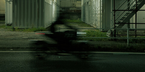 Blurred Motion of a Motorcycle Rider at Night in a Container Area - Time Lapse Ghost Effect / 夜のコンテナ街を疾走するバイクのブレた残像