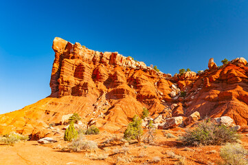 Located in south-central Utah in the heart of red rock country, Capitol Reef National Park is a hidden treasure filled with cliffs, canyons, domes, and bridges