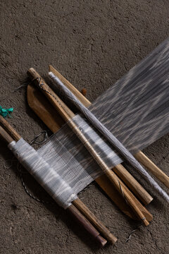  traditional textile weaving tools in Guatemala