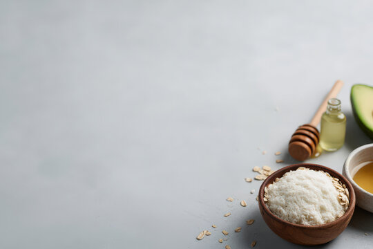 create engaging visual guide for face mask recipe featuring natural ingredients with ar steps in blurred white text