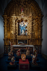 Valladolid, una ciudad europea en invierno, con espectaculares luces de colores brillantes.