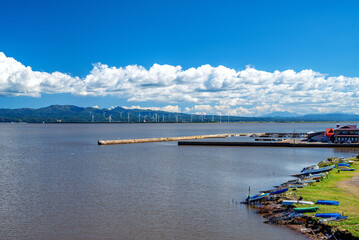 【青森県十三漁港】シジミ採り漁が盛んな漁港。鎌倉時代には十三湊（とさみなと）と呼ばれて栄えた湊。