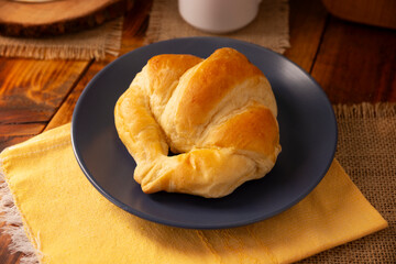Cuernito. A bread similar to the French croissant, very popular in Mexico, it is part of the traditional Pan Dulce (sweet bread), it can be sweet or savory and eaten alone or used to make sandwiches.
