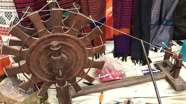 Traditional Hand Spinning Wheel &ndash; Artisan Thread Making Machine in Local Market
