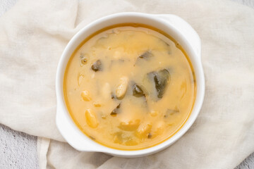 Delicious white beans soup