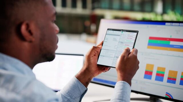 Payroll Manager Doing Billing And Bookkeeping