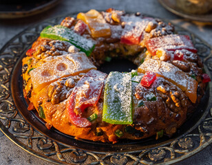 Bolo Rei &ndash; Traditional Portuguese Christmas Cake