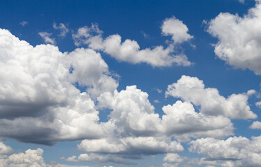 Obraz premium Blue sky with clouds