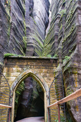 Brama wejściowa do skalnych labiryntów 2025