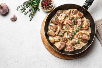 Creamy Chicken Meat and Mushroom Stew