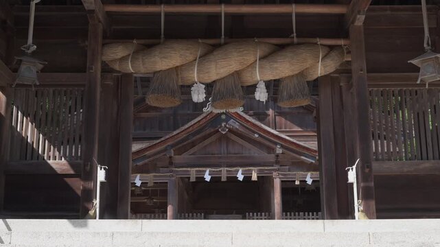 島根 美保神社 神門から拝殿を望む