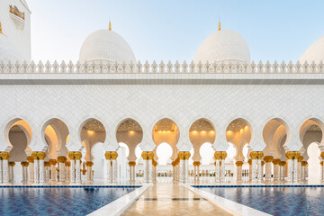 The majestic Sheikh Zayed Grand Mosque in Abu Dhabi, United Arab Emirates