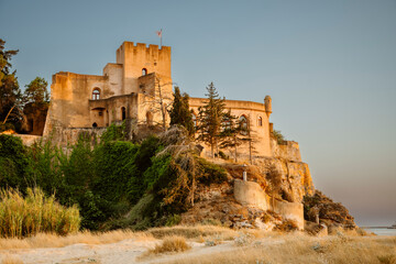 Obraz premium Castelo de Ferragudo at Sunset, Algarve, Portugal