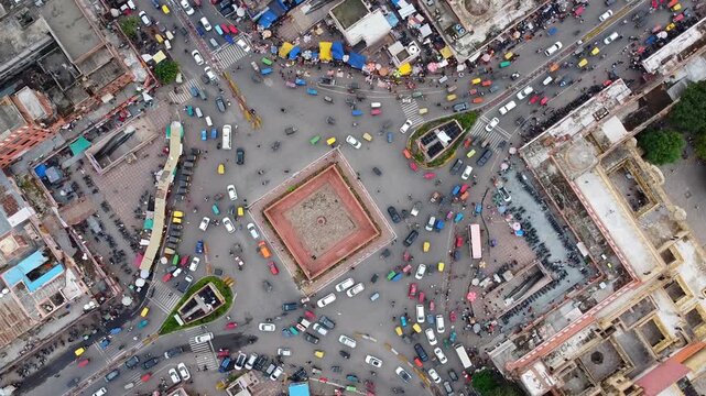 Busy Traffic at Badi Chaupar in Jaipur Pink City, Crowded traffic scene at Badi Chaupar in Jaipur&rsquo;s historic Pink City