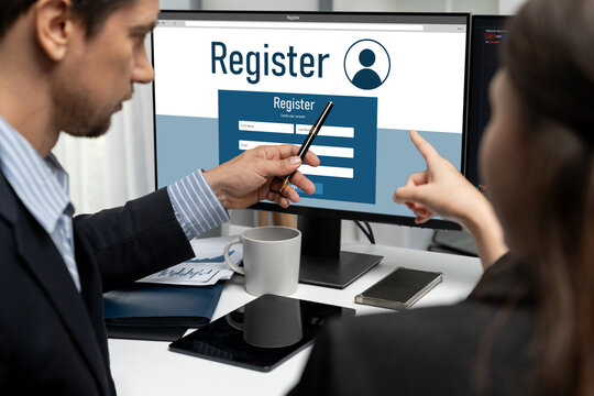 Online registration form for brisk form filling on the internet website