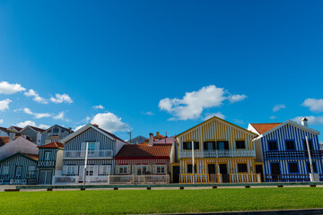 Obraz premium Casas de colores de Aveiro Portugal turismo, Colorful houses of Aveiro Portugal tourism