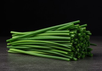 Nutrient-rich chives presented as a natural protein ingredient, ideal for plant-based diets and healthy culinary creations ,vegetarian ,ingredient ,powder