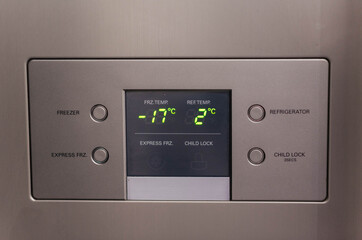 Display with set temperature of minus 17 degrees Celsius for freezer and plus 2 degrees for refrigerator. 